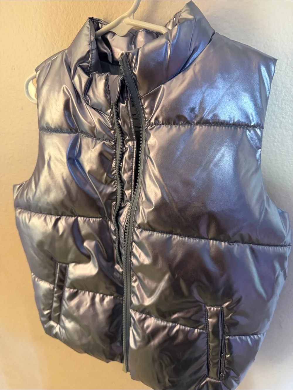 Old Navy Girls' Shimmery Metallic Gray Puffer Vest - Gray/Blue